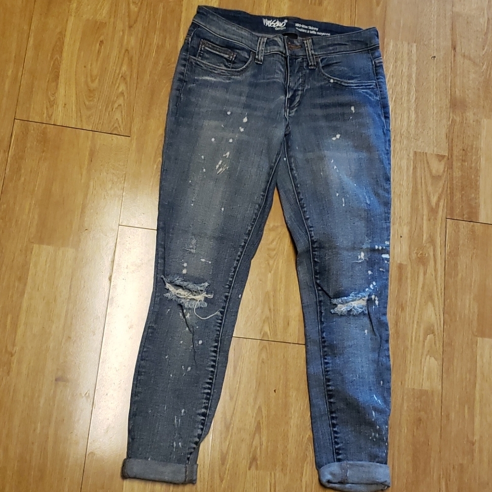 Mossimo Mid-Rise Skinny distressed sz 00/24